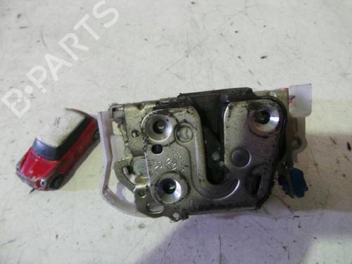 Used Front right lock NISSAN CABSTAR (F24M, F24W) 28.11 DCI, 32.11 DCI, 35.11 DCI 2.5 (F24M) (110 hp) 12621082