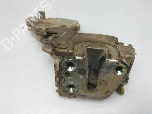 Used Front right lock NISSAN TERRANO II (R20) 2.7 TDi 4WD (125 hp) 12629662