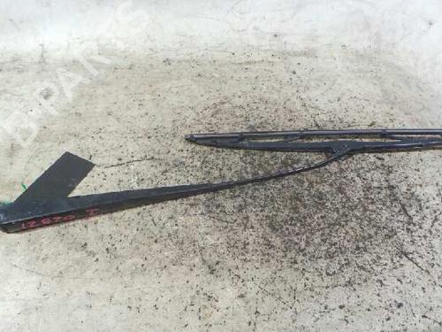Used Front windshield wiper arm NISSAN TERRANO II (R20) 2.7 TDi 4WD (125 hp) 12613532