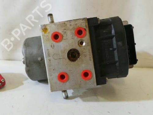 Used ABS pump NISSAN NAVARA (D22) 2.5 D 4x4 (133 hp) 12617306