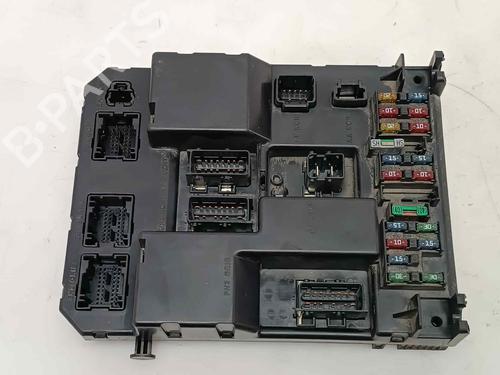 Used Fuse box Fuse box PEUGEOT 307 Break (3E) 2.0 HDI 110 (107 hp) 18021240 18021240