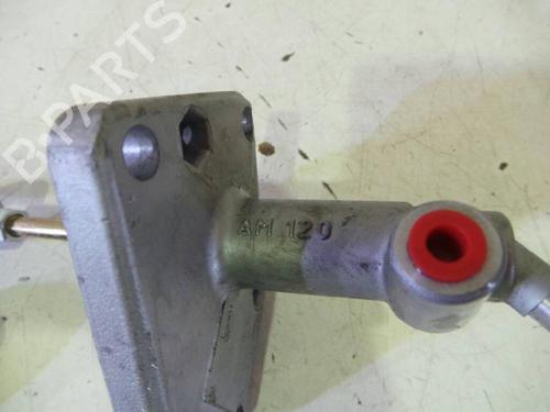 Clutch slave cylinder HYUNDAI SANTA FÉ I (SM) 2.0 CRDi 4x4 | BP14242394M113 