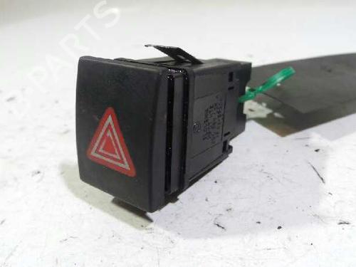 Used Warning switch VW POLO IV (9N_, 9A_) 1.4 TDI (70 hp) 15270687