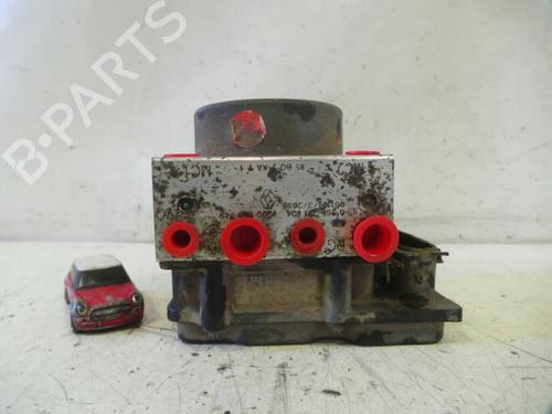 Used ABS pump RENAULT CLIO III Hatchback Van (SB_, SR_) 1.5 dCi (68 hp) 12622192