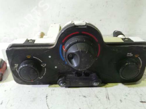 Used Climate control RENAULT CLIO III Hatchback Van (SB_, SR_) 1.5 dCi (68 hp) 12620179