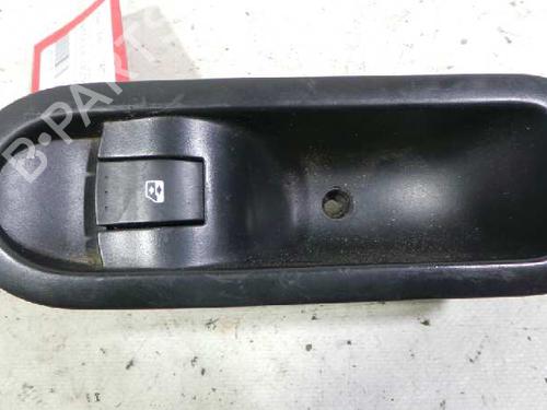 Used Right rear window switch RENAULT MEGANE II (BM0/1_, CM0/1_) 1.9 dCi (BM0G, CM0G) (120 hp) 12609698