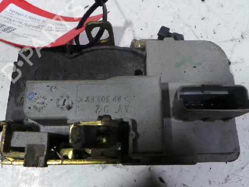 Used Front right lock PEUGEOT 206 Hatchback (2A/C) 1.4 i (75 hp) 12608970