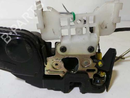 Used Front right lock HYUNDAI ELANTRA III (XD) 2.0 (143 hp) 12616344
