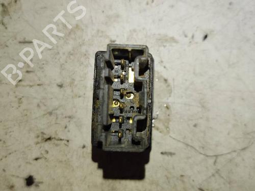 Right rear window switch LAND ROVER DISCOVERY II (L318) 2.5 Td5 4x4 | BP12625585I28
