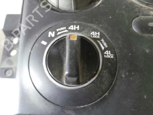 Climate control SUZUKI GRAND VITARA II (JT, TE, TD) 1.9 DDiS All-wheel Drive (JT419, TD44, JB419WD, JB419XD,... | BP12618289I5 
