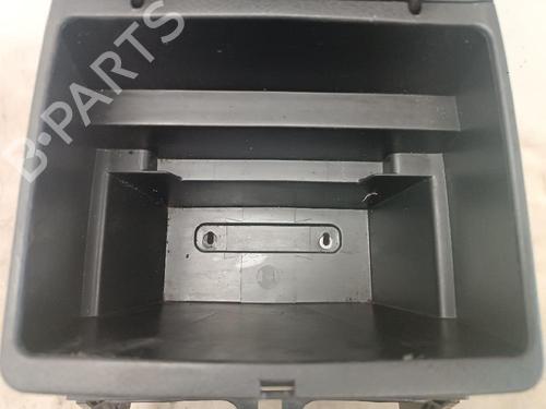Armrest / Center console SUZUKI GRAND VITARA II (JT, TE, TD) 1.9 DDiS (JB419WD, JB419XD) | BP24494473I20 