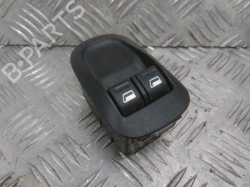 Used Left front window switch PEUGEOT 206 Hatchback (2A/C) 1.4 i (75 hp) 15644279