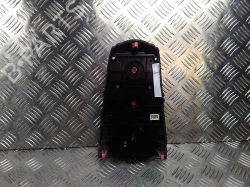 Used Climate control Climate control TOYOTA YARIS (_P9_) 1.3 VVT-i (SCP90_, SCP90R) (87 hp) 11524139 11524139