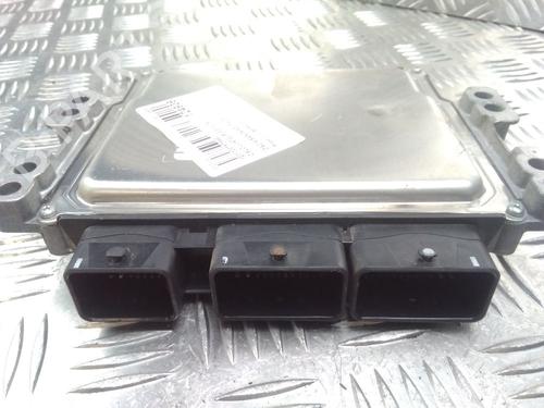 Used Engine control unit (ECU) Engine control unit (ECU) 15746836 15746836