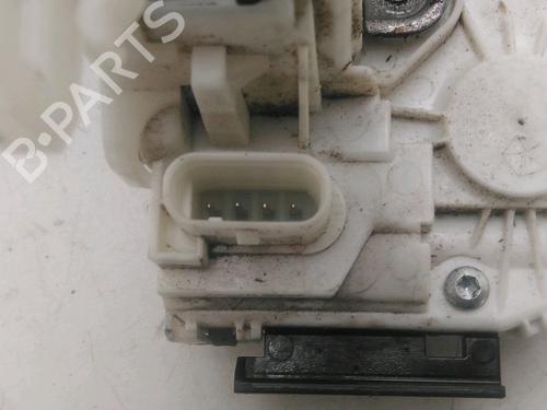 rear-right-lock-jeep-renegade-suv-bu-b1-bv-2014-28526533 main image