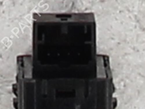 switch-audi-a3-sportback-8ya-8yf-2019-30630396 main image