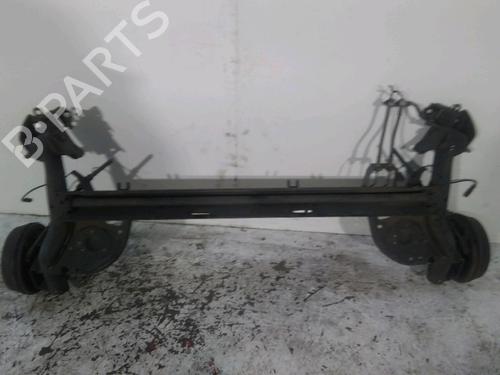 Bagaksel Bagaksel RENAULT CLIO III (BR0/1, CR0/1) 1.5 dCi (BR17, CR17) (86 hp) 33808864 33808864