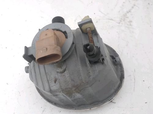 left-front-fog-light-toyota-rav-4-ii-_a2_-2000-2001-2002-2003-2004-2005-36344461 main image