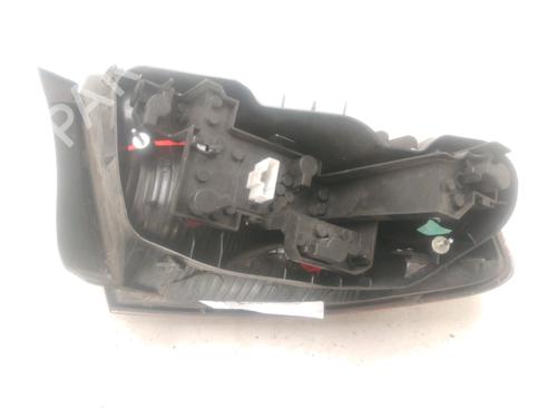 Right taillight PEUGEOT 407 (6D_) 2.0 HDi 135 (6DRHRH, 6DRHRE, 6DRHRG, 6DRHRJ) | BP28159886C35 