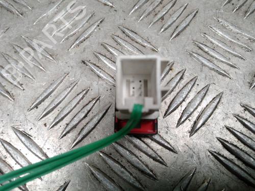 Used Warning switch Warning switch VW GOLF VI (5K1) 1.6 TDI (105 hp) 13079344 13079344