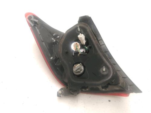Used Left taillight TOYOTA YARIS (_P13_) 1.3 (NSP130_, NSP130) (99 hp) 28416839