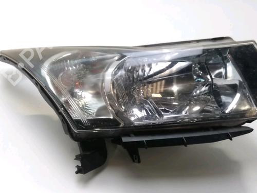 Used Right headlight CHEVROLET CRUZE (J300) [2009-2025]  17803409