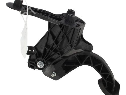 Clutch pedal PEUGEOT 208 II (UB_, UP_, UW_, UJ_) 1.2 PureTech 75 | BP31820741I13 