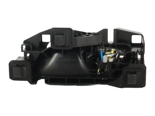 Used Front right interior door handle Front right interior door handle PEUGEOT 3008 II SUV (MC_, MR_, MJ_, M4_) 1.5 BlueHDi 130 (131 hp) 33860389 33860389