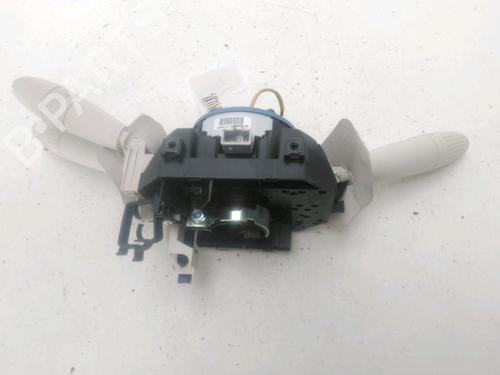 Used Steering column stalk Steering column stalk FIAT 500 (312_) 1.0 Mild Hybrid (312.AYD1B) (69 hp) 28331086 28331086