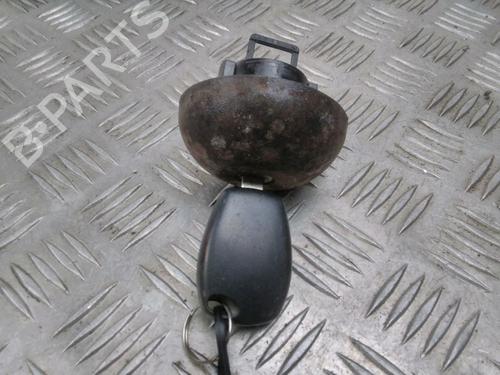 Tampa do combustível DACIA SANDERO 1.4 (BS0C, BS0A, BS0G, BS1F, BS0E) (75 hp) 13613241