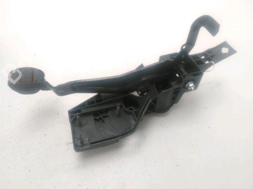 Break pedal PEUGEOT 3008 II SUV (MC_, MR_, MJ_, M4_) 1.5 BlueHDi 130 | BP25611290I19 
