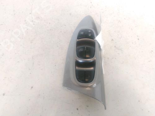 Used Left front window switch Left front window switch NISSAN JUKE (F15) 1.5 dCi (110 hp) 27332414 27332414