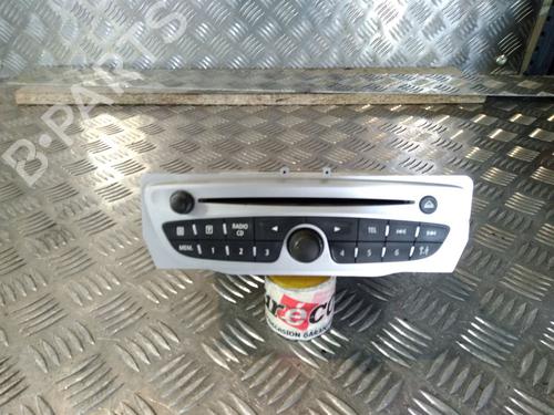 Used Radio RENAULT MEGANE III Grandtour (KZ0/1) 1.9 dCi (KZ0J, KZ0N, KZ1S) (131 hp) 11534292