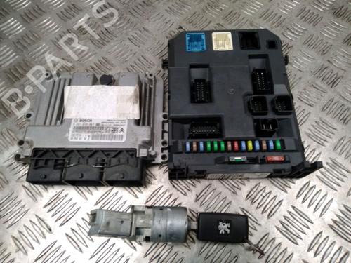 Used Engine control unit (ECU) Engine control unit (ECU) PEUGEOT 207 (WA_, WC_) 1.6 HDi (92 hp) 13318471 13318471