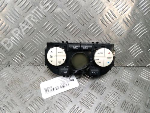 Used Climate control NISSAN MICRA III (K12) 1.2 16V (80 hp) 14246324