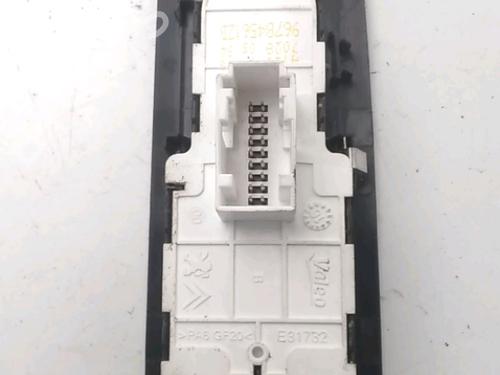 Used Left front window switch Left front window switch CITROËN JUMPY III Van (V_) 1.6 BlueHDi 95 (95 hp) 33860408 33860408