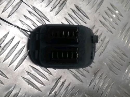 Used Left front window switch Left front window switch RENAULT MEGANE Scenic (JA0/1_) 1.9 dT (JA0K, JA0Y) (90 hp) 14964534 14964534