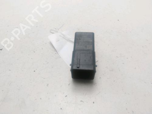 Used Electronic module Electronic module PEUGEOT 3008 II SUV (MC_, MR_, MJ_, M4_) 1.5 BlueHDi 130 (131 hp) 25611232 25611232