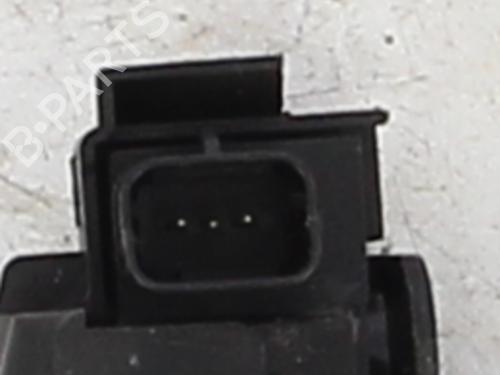 Used Tailgate lock Tailgate lock PEUGEOT 308 II (LB_, LP_, LW_, LH_, L3_) 1.6 HDi / BlueHDi 115 (115 hp) 30188158 30188158