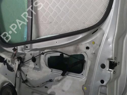 Used Right front door Right front door 37501505 37501505