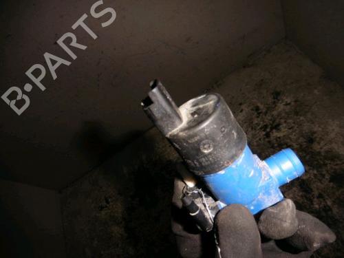 Used Washer pump RENAULT CLIO IV Grandtour (KH_) 1.5 dCi 90 (KHN3, KHN4) (90 hp) 15760492