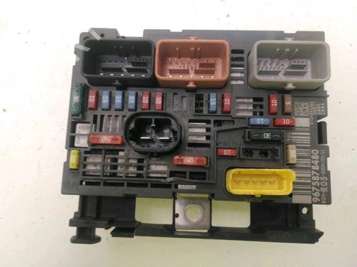 Used Fuse box PEUGEOT 308 I (4A_, 4C_) 1.6 HDi (92 hp) 21180694