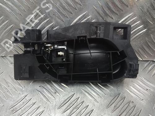 Used Front left interior door handle Front left interior door handle 11517859 11517859