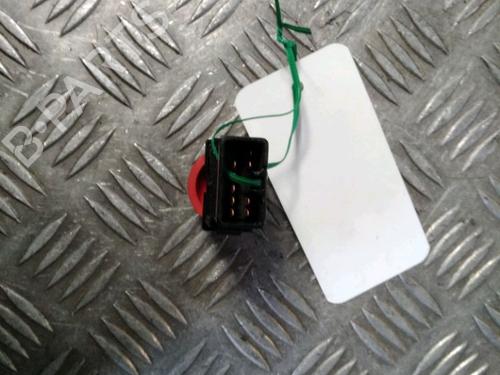 Used Warning switch Warning switch HYUNDAI GETZ (TB) 1.5 CRDi (88 hp) 23180607 23180607