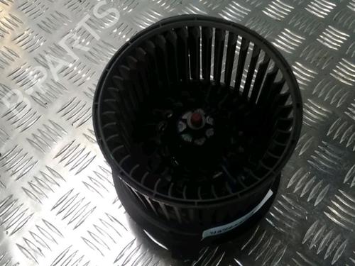 heater-blower-motor-renault-clio-iv-bh_-15-dci-75-272101005r-2012-2013-2014-2015-2016-2017-2018-2019-2020-2021-13078678 main image