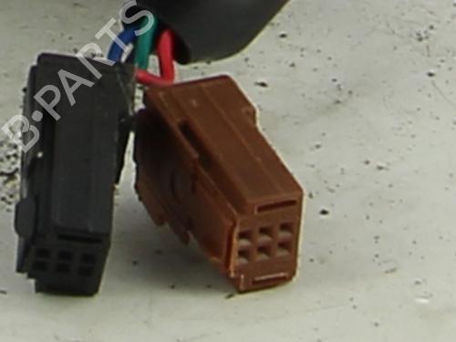 Retrovisor esquerdo PEUGEOT PARTNER Tepee 1.6 HDi 16V (90 hp) 31152098