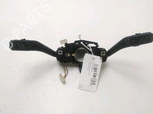 Used Steering column stalk VW GOLF VI (5K1) 1.6 TDI (105 hp) 20218247