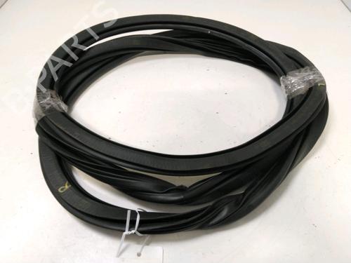 rubber-door-seal-audi-a3-8v1-8vk-2012-2013-2014-2015-2016-2017-2018-2019-2020-31078264 main image