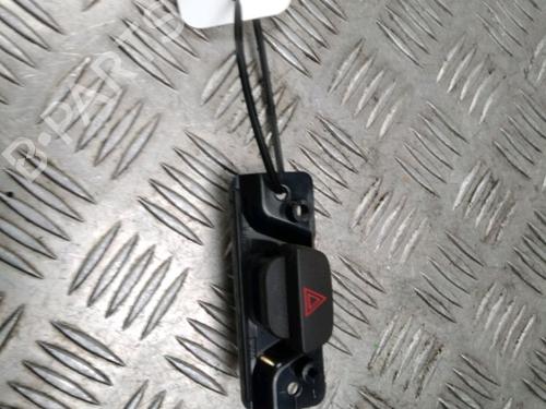 Used Warning switch Warning switch FORD FIESTA V (JH_, JD_) 1.4 TDCi (68 hp) 13079371 13079371