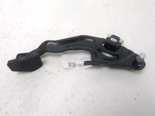 Used Break pedal Break pedal CITROËN C3 III Van (SX_, SY_) BlueHDi 100 (102 hp) 28086820 28086820
